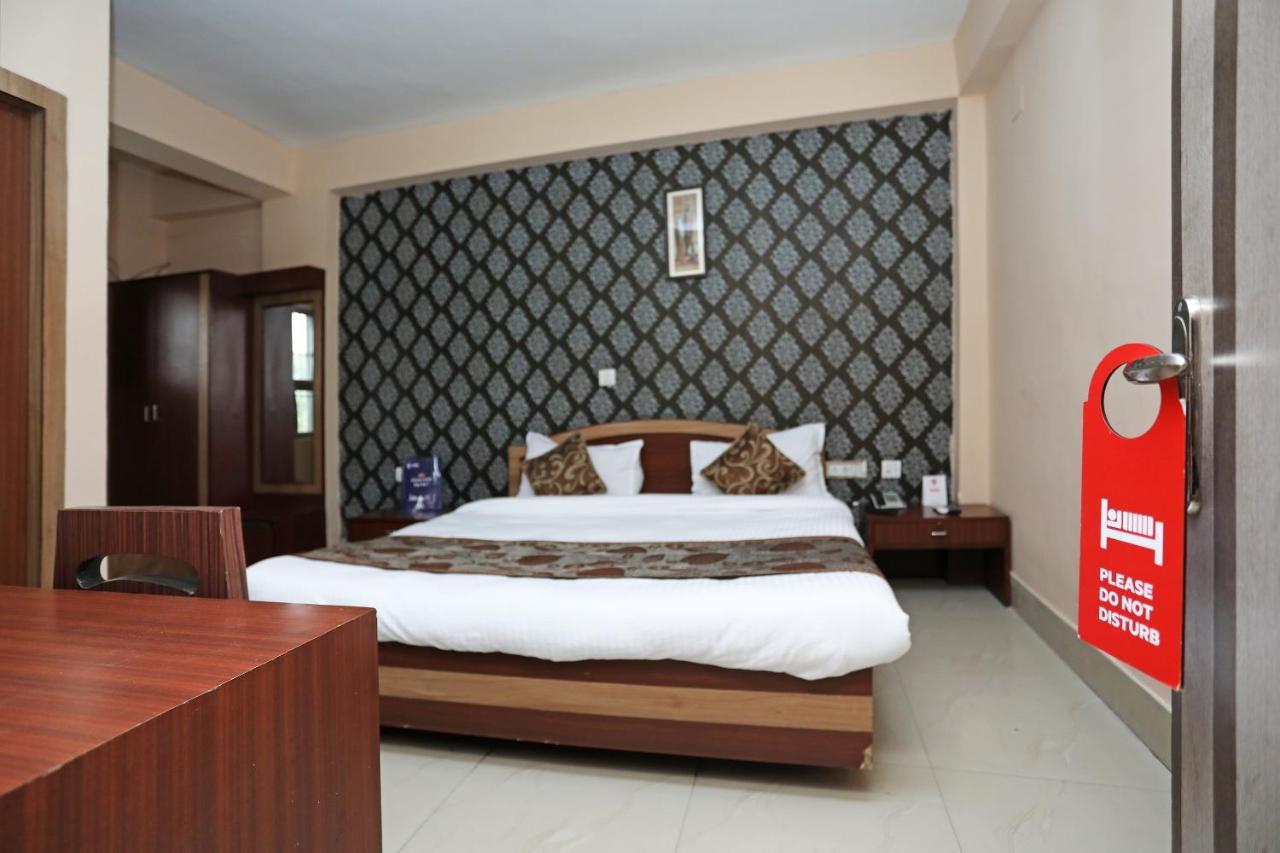 Collection O 4265 Hotel Greenpark Jamshedpur Exterior foto