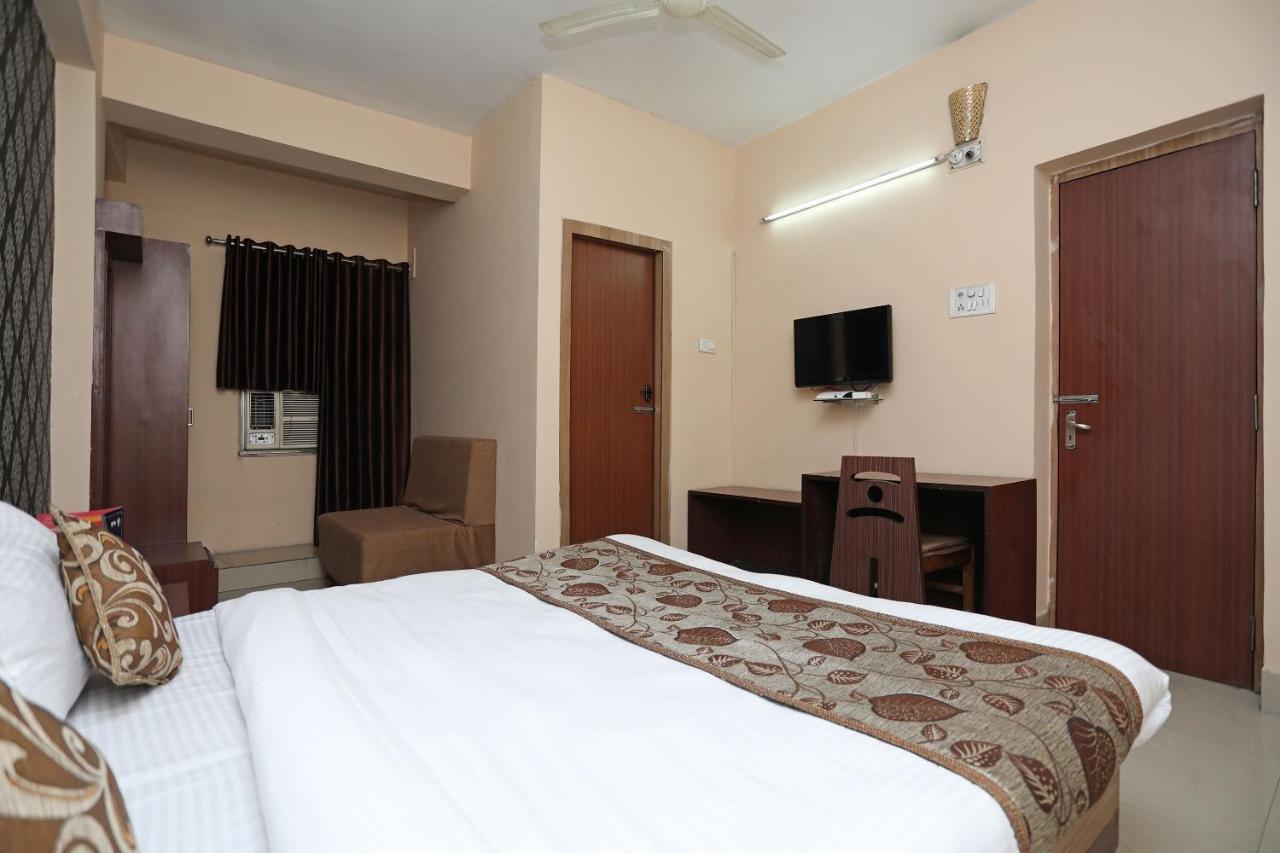 Collection O 4265 Hotel Greenpark Jamshedpur Exterior foto