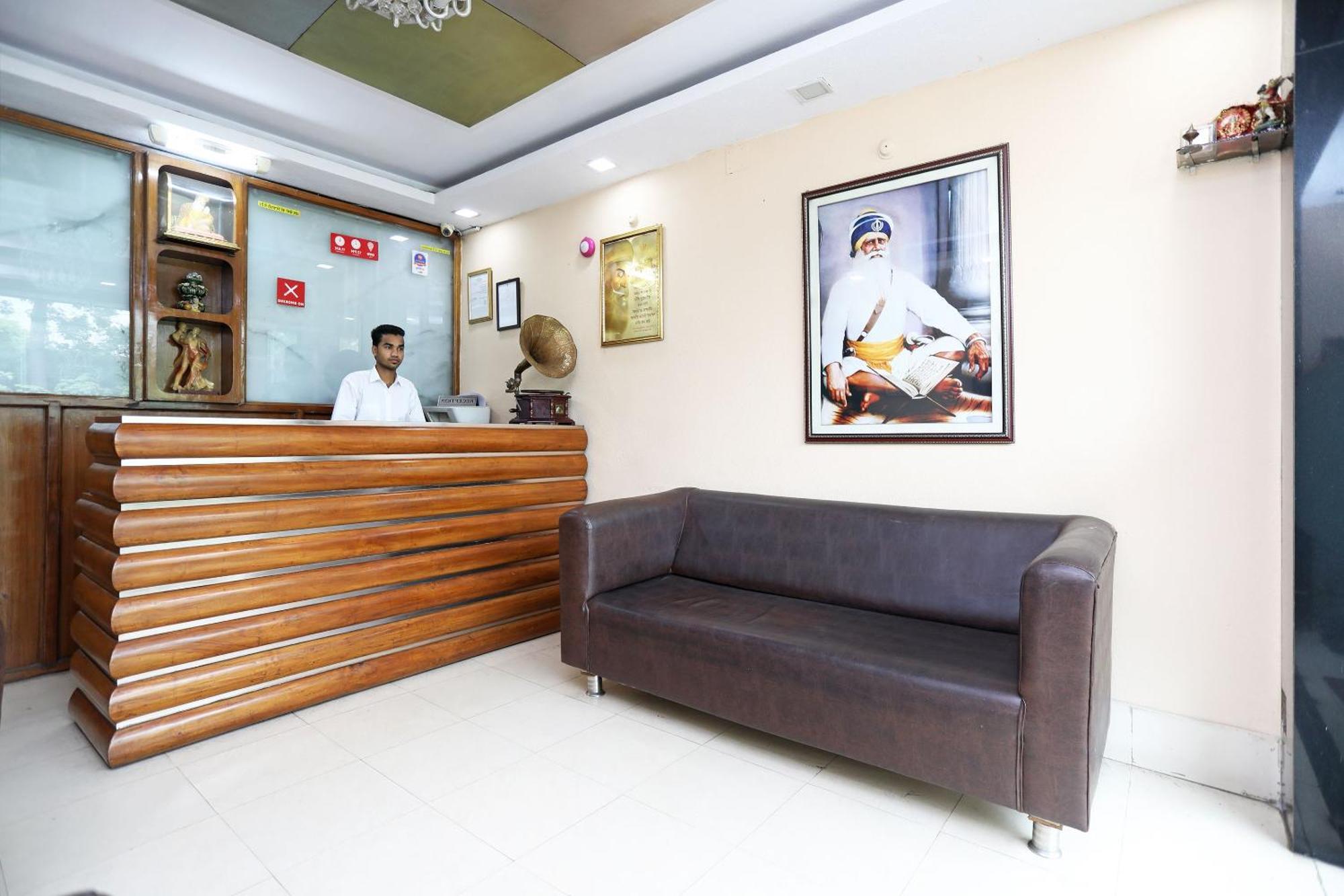 Collection O 4265 Hotel Greenpark Jamshedpur Exterior foto