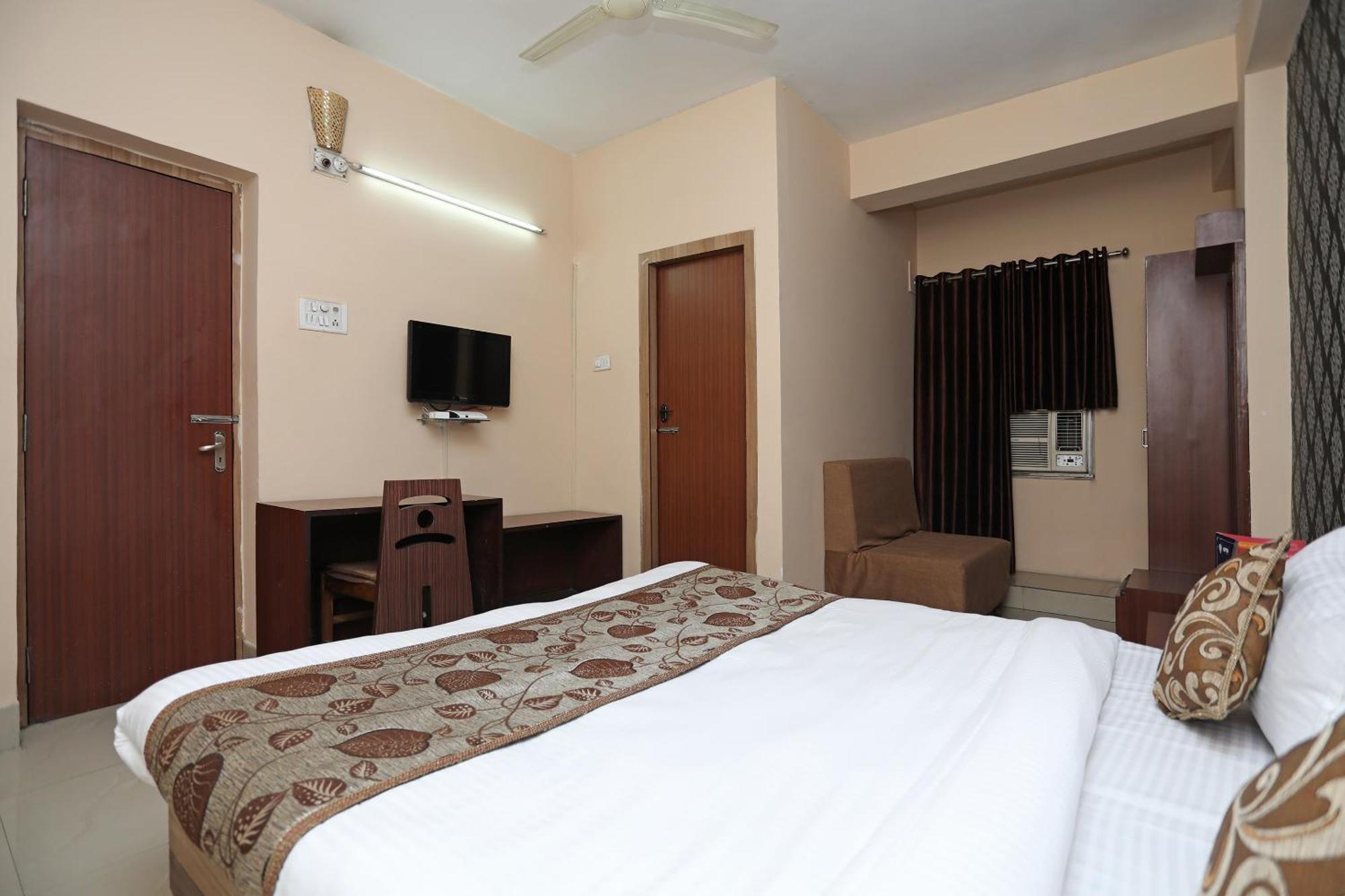 Collection O 4265 Hotel Greenpark Jamshedpur Exterior foto
